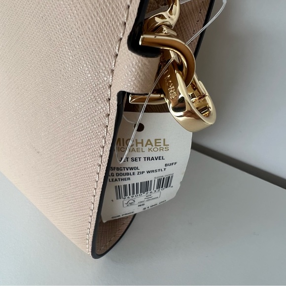Michael Kors wristlet wallet - Picture 6 of 12